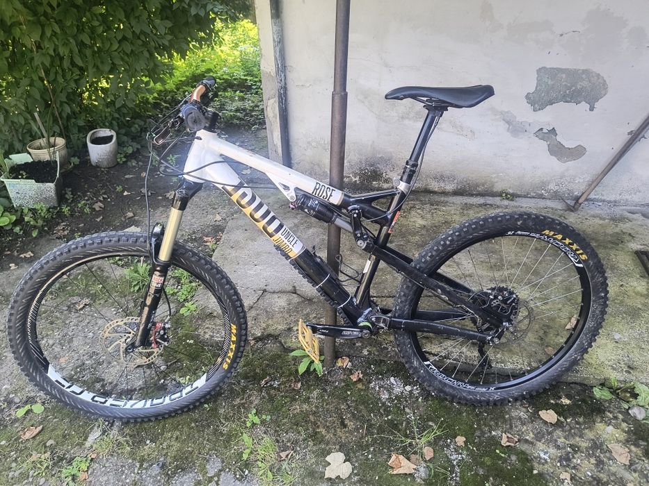 Vand bicicleta stare buna marca Uncle Jimbo, enduro