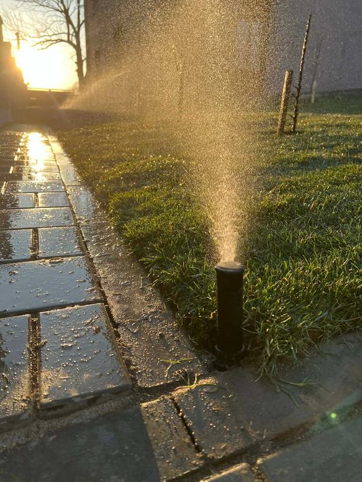 Instalez sistem de irigare automatizat profesional si gazon