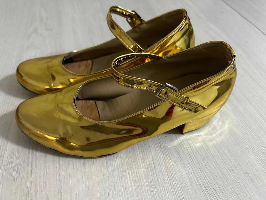 Туфли для танцев