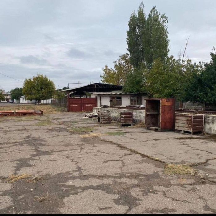 Продам  базу.  Дурмень. 2 га. 5 600 м2, коммуникации