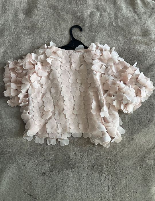 Лятно елече.