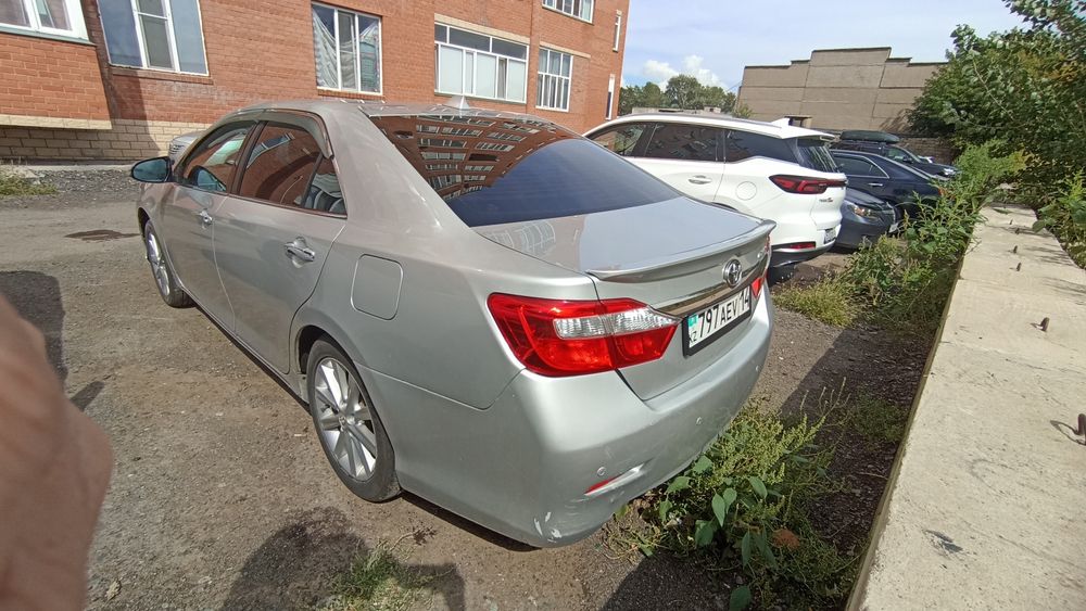 Продам автомобиль камри 50 2013 год