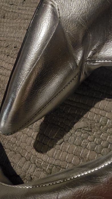 Сребристи ботуши Зара