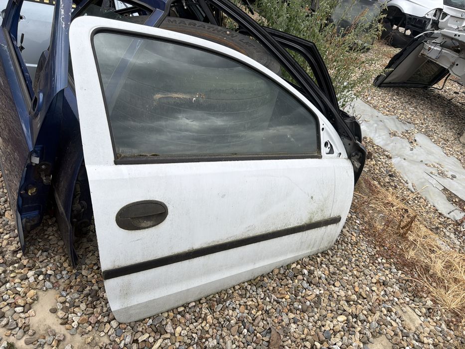 Usa dreapta Opel corsa C ,2+1 usi