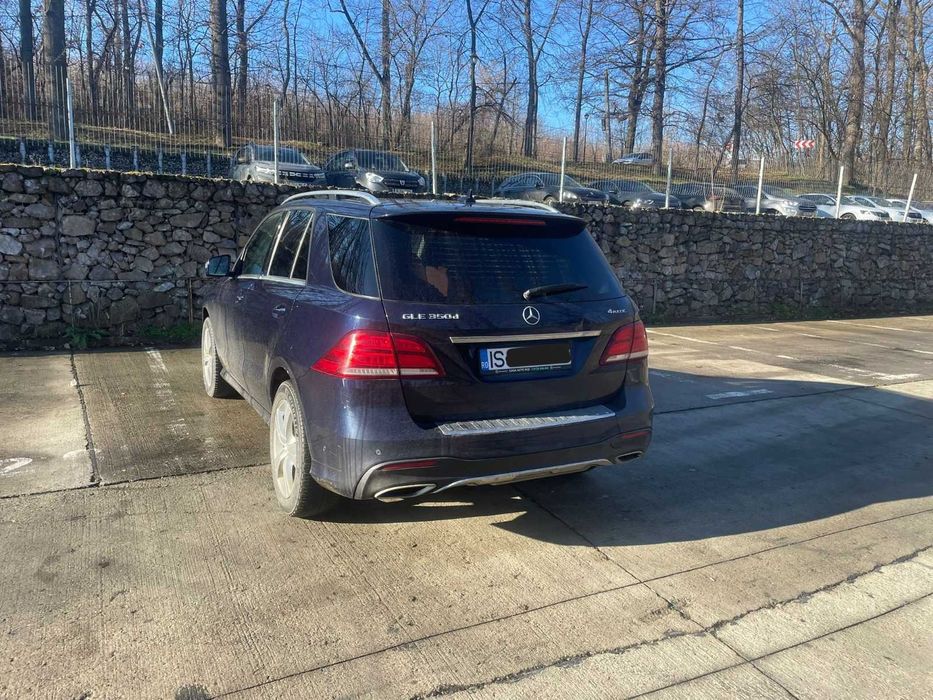 Vand Mercedes-Benz GLE 2016