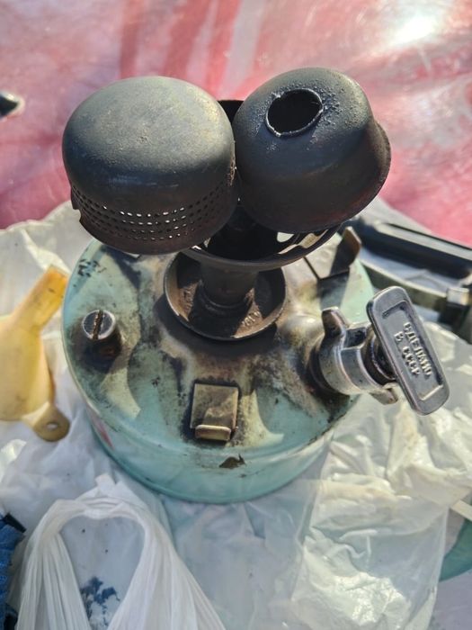 Кастрюля и крышка.