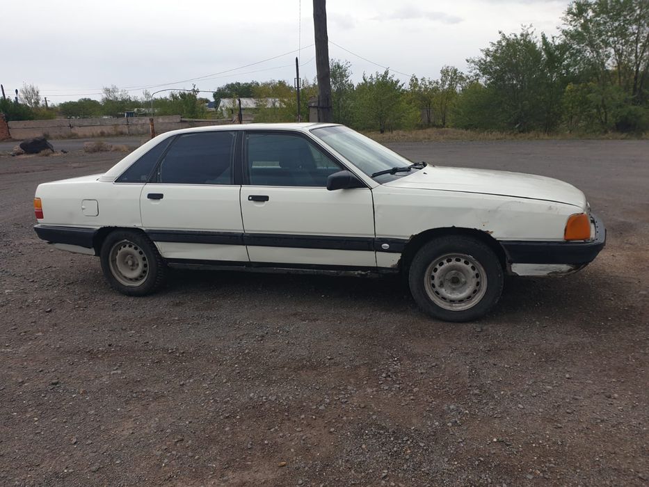 Продам Audi 100 C3