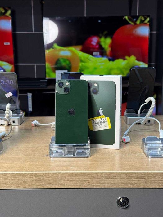 Телефон Apple iPhone 13 128/ Айфон 13 128 код8018