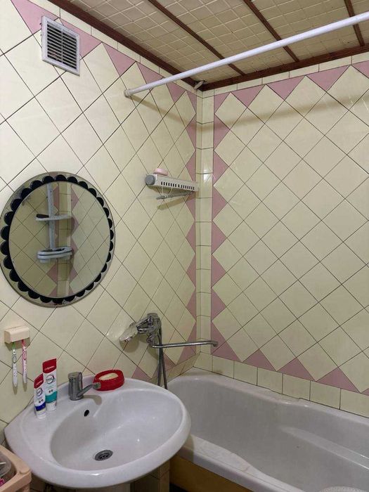 ПРОДАЕТСЯ 2/3/4 54м2 на: м Космонавт Ор.р: МВД Корзинка