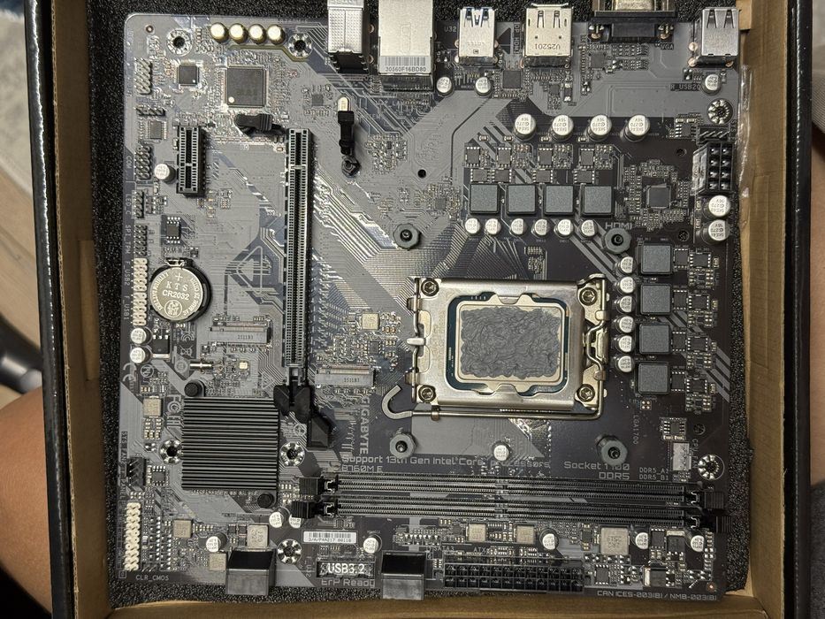 материнка B760m + i5 9400f+h310m