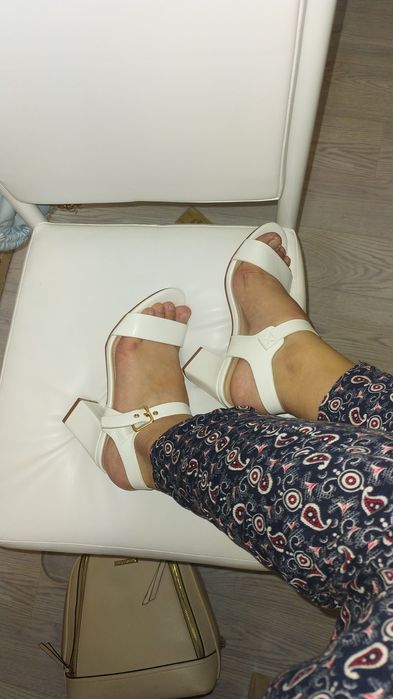 Босоножки, туфли