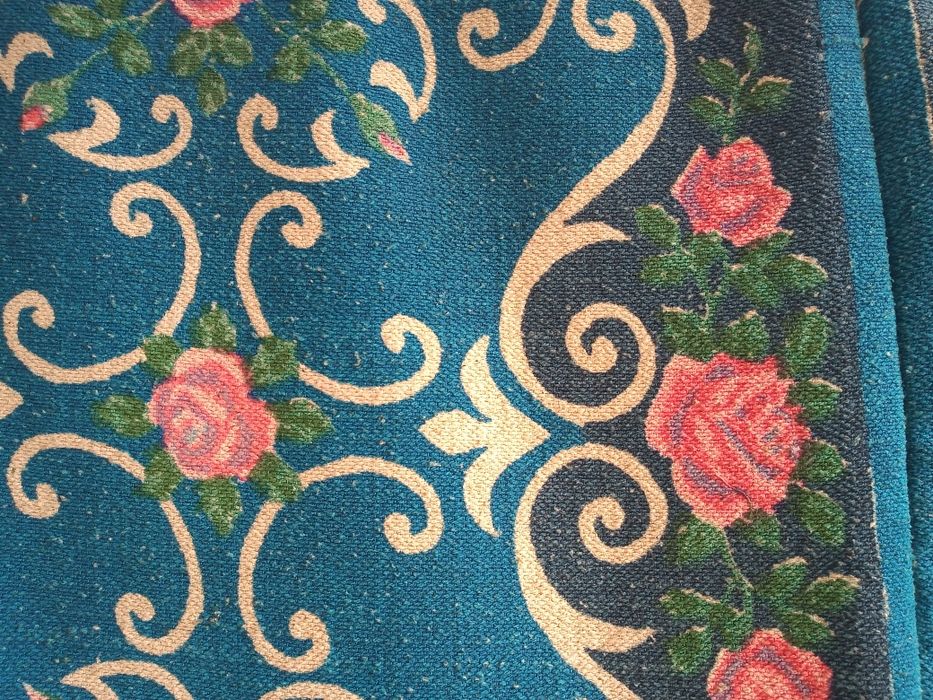 peretar covor pres traditional romanesc