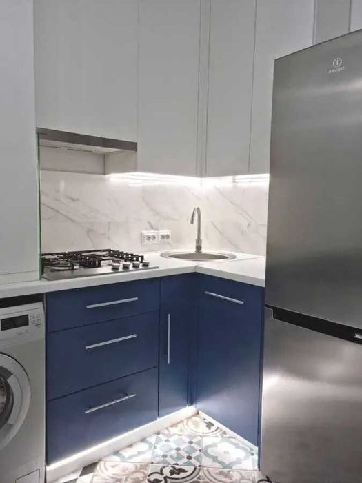 Дава се под наем Двустаен апартамент в София, Зона Б-18 - 55 кв.м за 408 € - Снимка #2