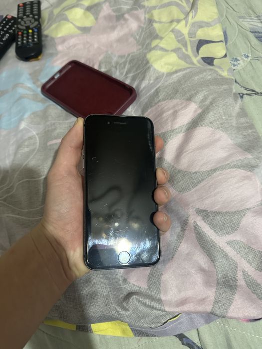 iPhone 8 продается