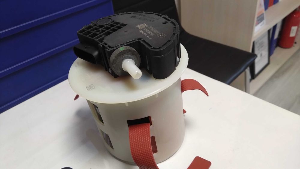 Pompa ADBLUE Audi A4  B8