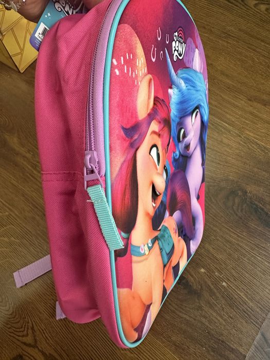 Детска раница.