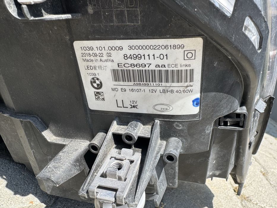 Оригинални оборудване фарове ляв и десен фар за BMW G30