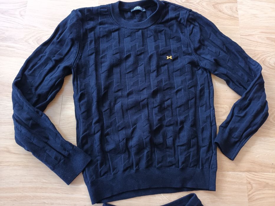 Hermès LV Burberry Balmain екипи