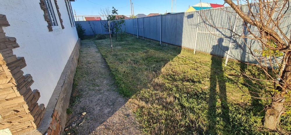 Частный дом в пригороде