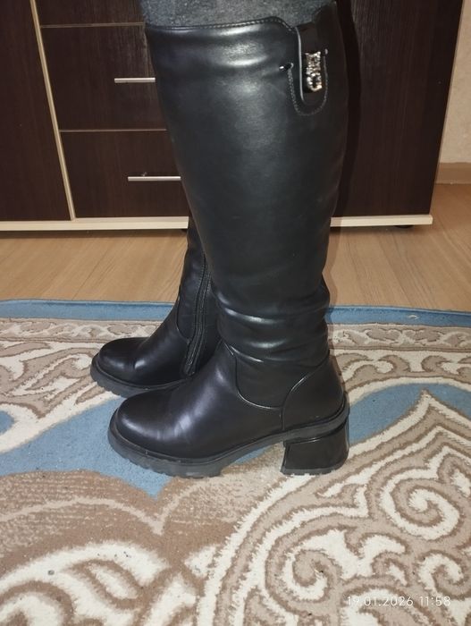 Продам женский сапоги европейка