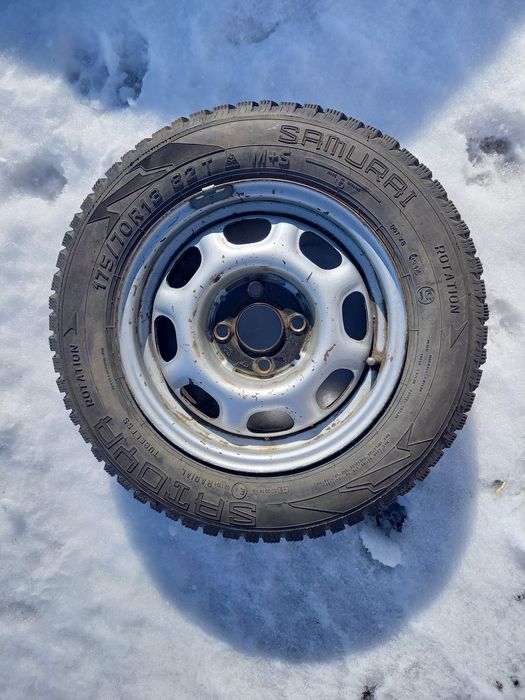 Продам колесо на фольксваген