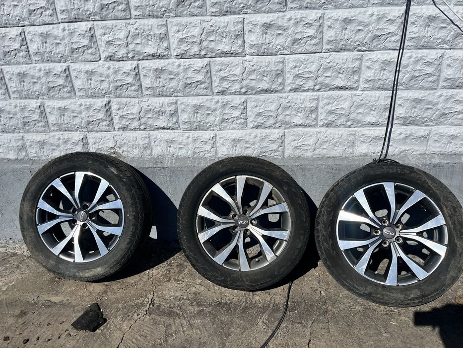 Продам шины 225/60 R 18