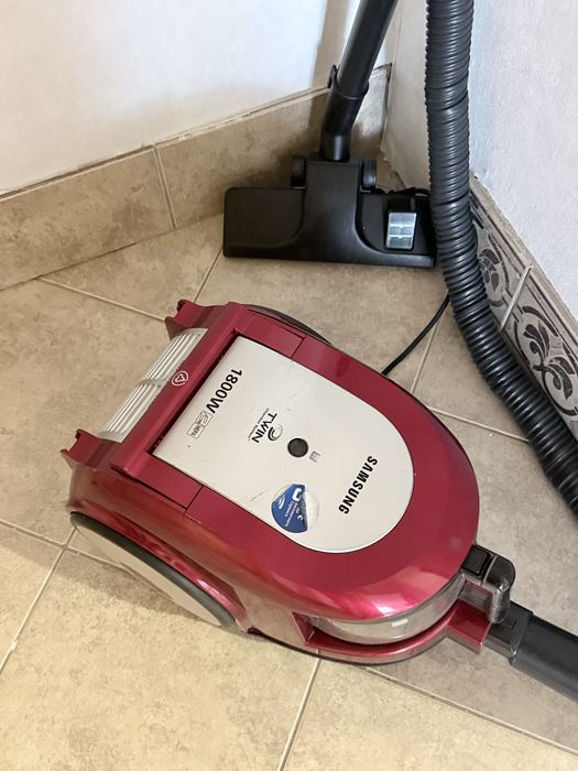 Продам пылесос самсунг