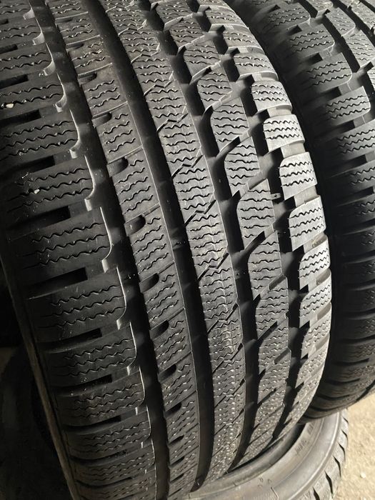 Шины 245/45/17 пара бу кумхо
