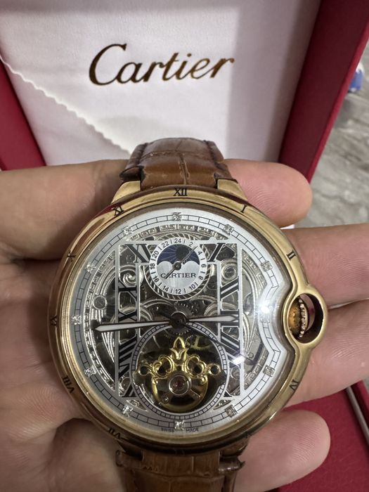Продам часы Cartier
