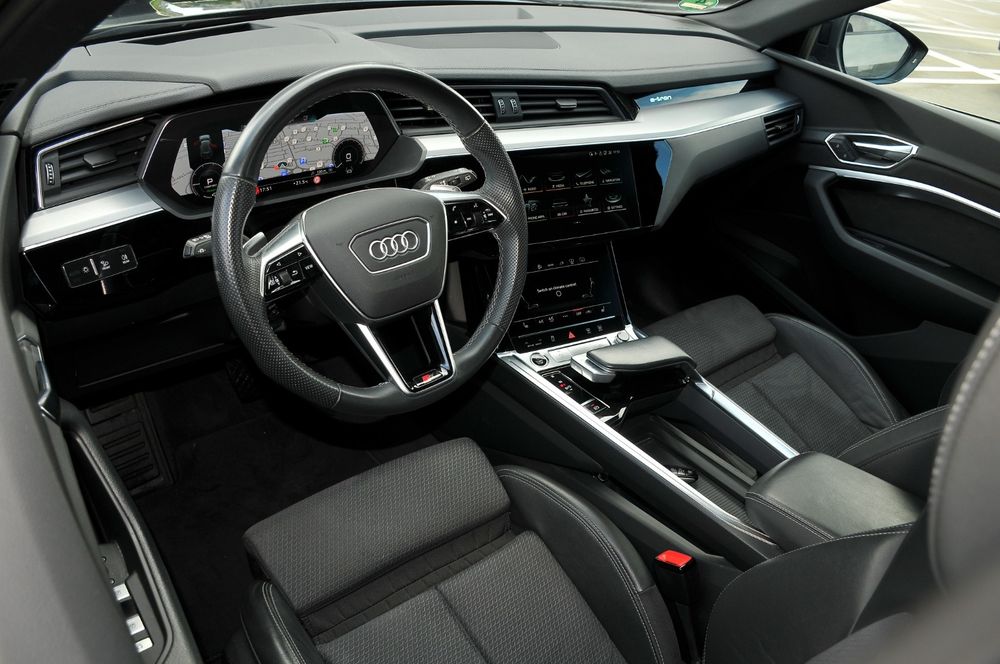Audi e-tron 55 quattro S-line