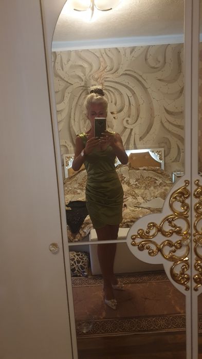 Нова българска парти тежък сатен рокля.