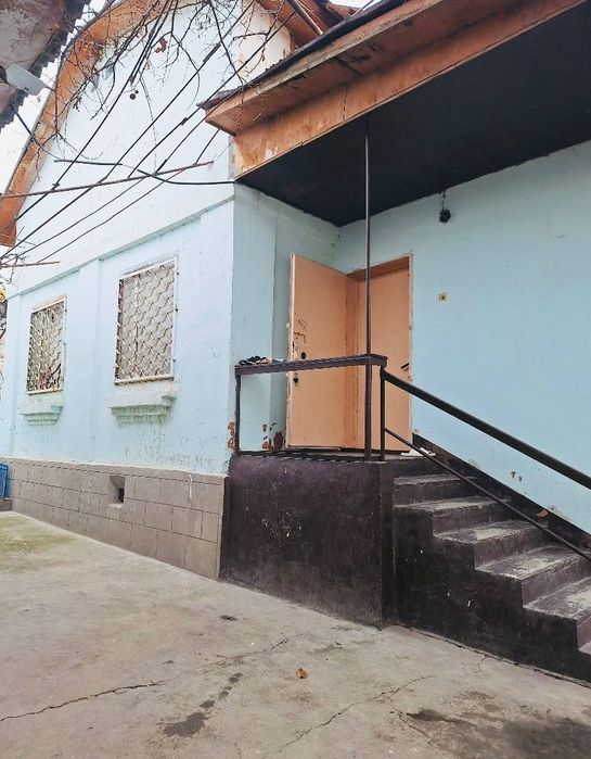 5 хонали уй, 6 сотокли ховлиси билан ижарага