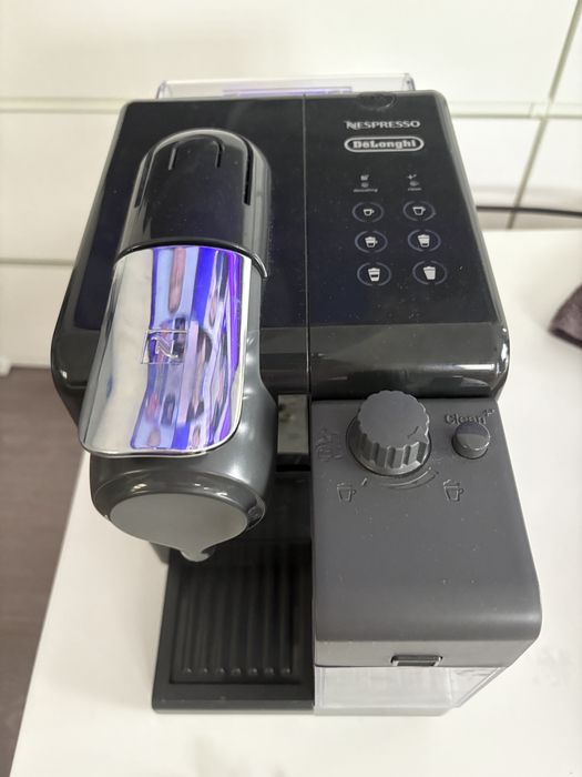 Espressor Nespresso Lattissima Touch ( defect )