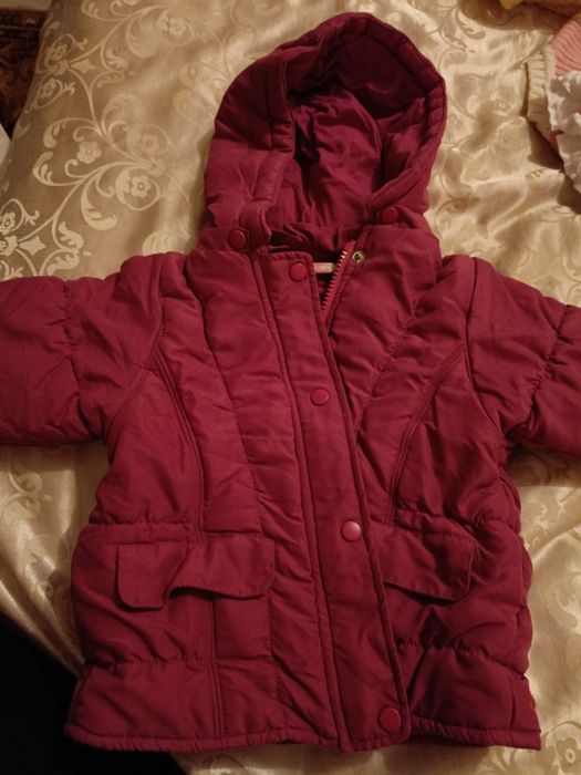 Продам теплые вещи на ребенка