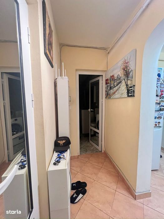 Apartament 2 camere  Bd Bucuresti  - etaj 3/4 - 54 mp - 65000 euro