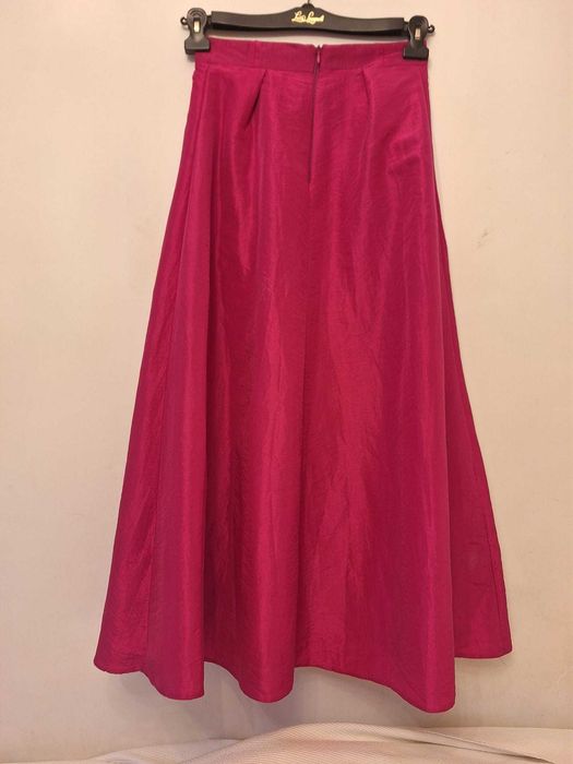 Fusta de tafta culoare fucsia