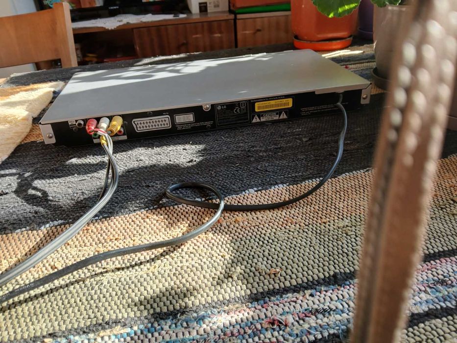 DVD плеър LG в много добро състояние