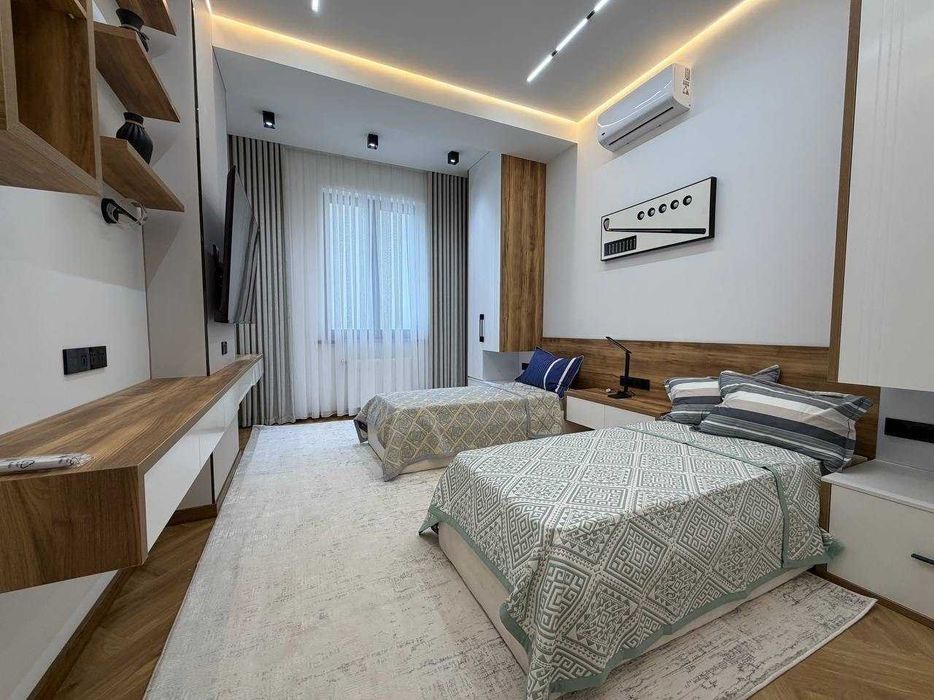 ЖК Инфинити новый дизайнерские ремонт никто не жил с мебелью техникой!