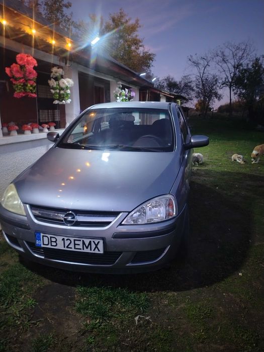 Vând Opel CORSA 1.2 2004
