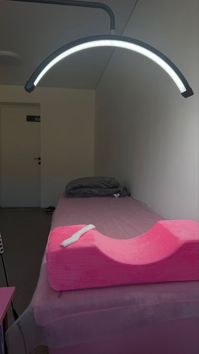 Кушетка для салонов красоты