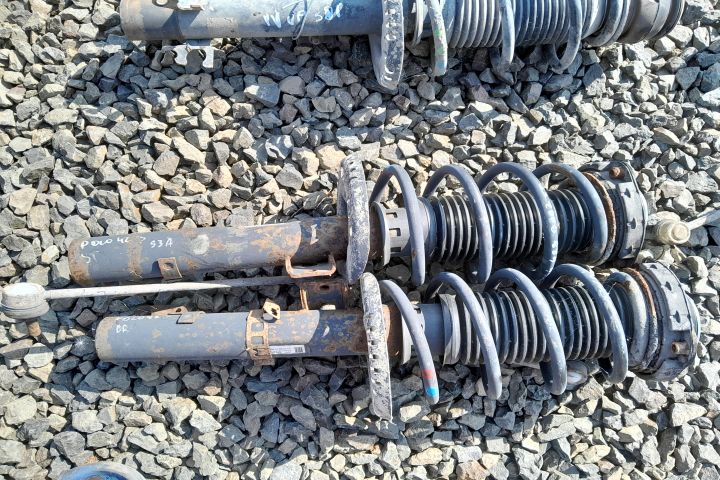 SET AMORTIZOARE FATA Volkswagen VW Polo a 4-a generatie 9N