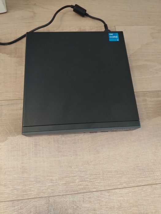 Lenovo Thinkcentre m70q Gen5 Tynii PC, 512 GB SSD 16 RAM