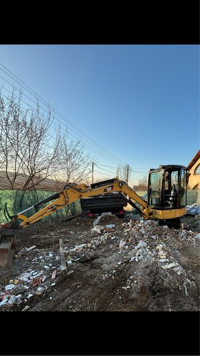 Inchiriez miniexcavator