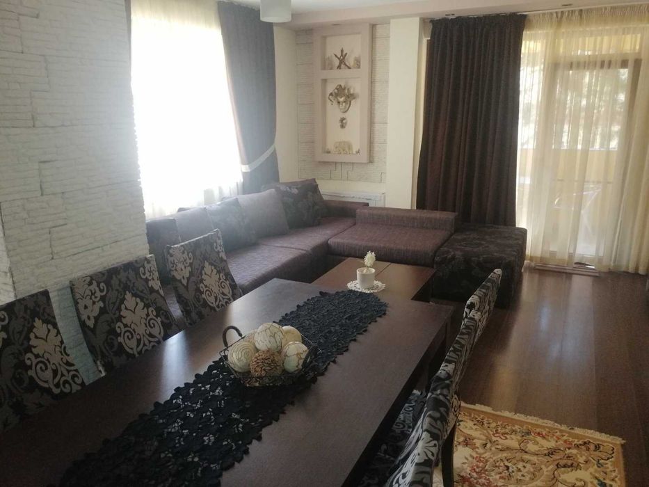 Дава се под наем Двустаен апартамент в Търговище, Вароша - 60 кв.м за 298.86 € - Снимка #1