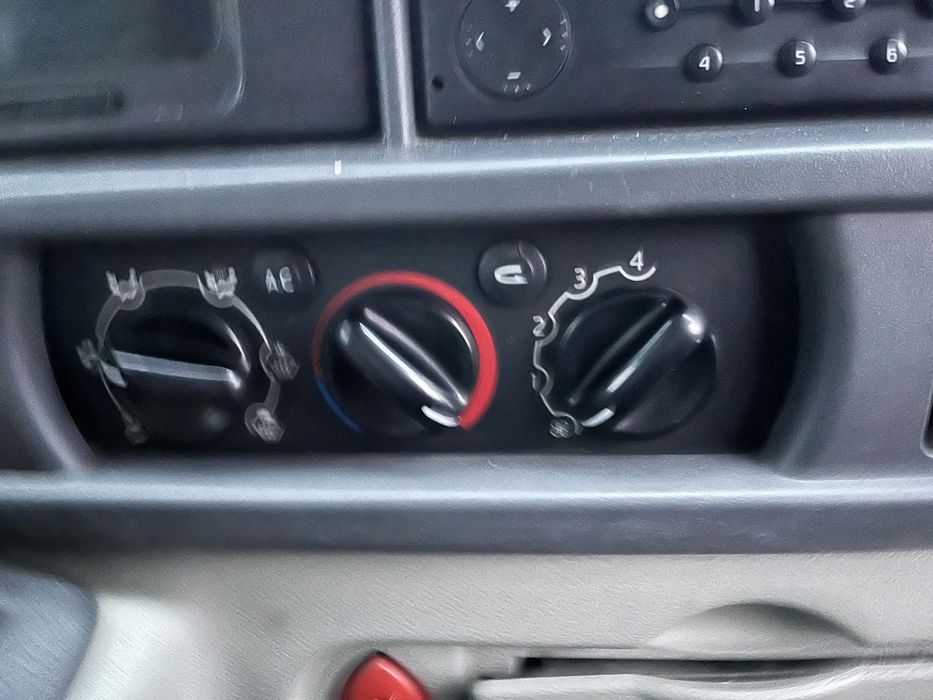 Renault master 2.5dci Климатик Швейцария Теглич