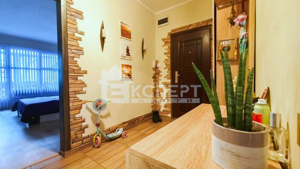 Продава се Тристаен апартамент в Пловдив, Кючук Париж - 86 кв.м за 1902 €/кв.м - Снимка #13