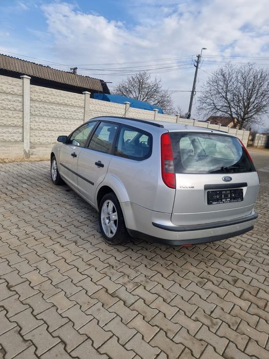 Ford Focus 1.6 benzină