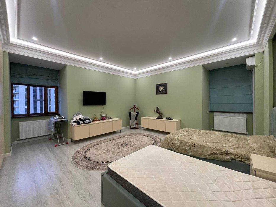 Двухуровневая квартира для большой семьи | 192 м²