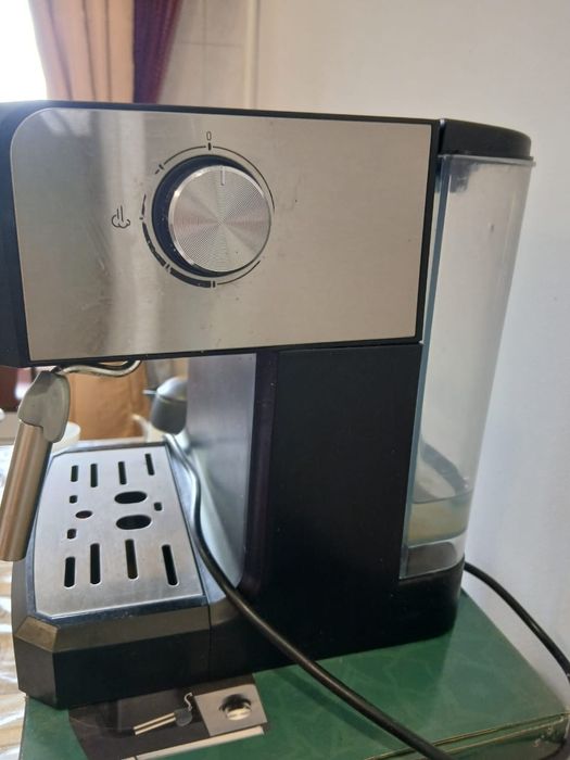 Срочно! Продам кофемашину