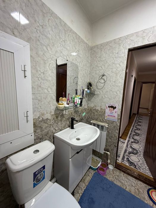 Uy sotiladi 60kv 2/4/7 lokatsiyasi zõr продается квартира 60кв 2/4/7